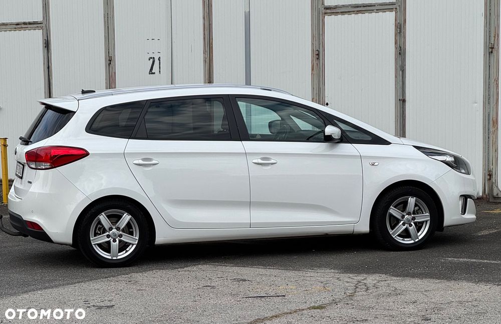 Kia Carens 1.7 CRDi 115 Dream Team Edition - 12