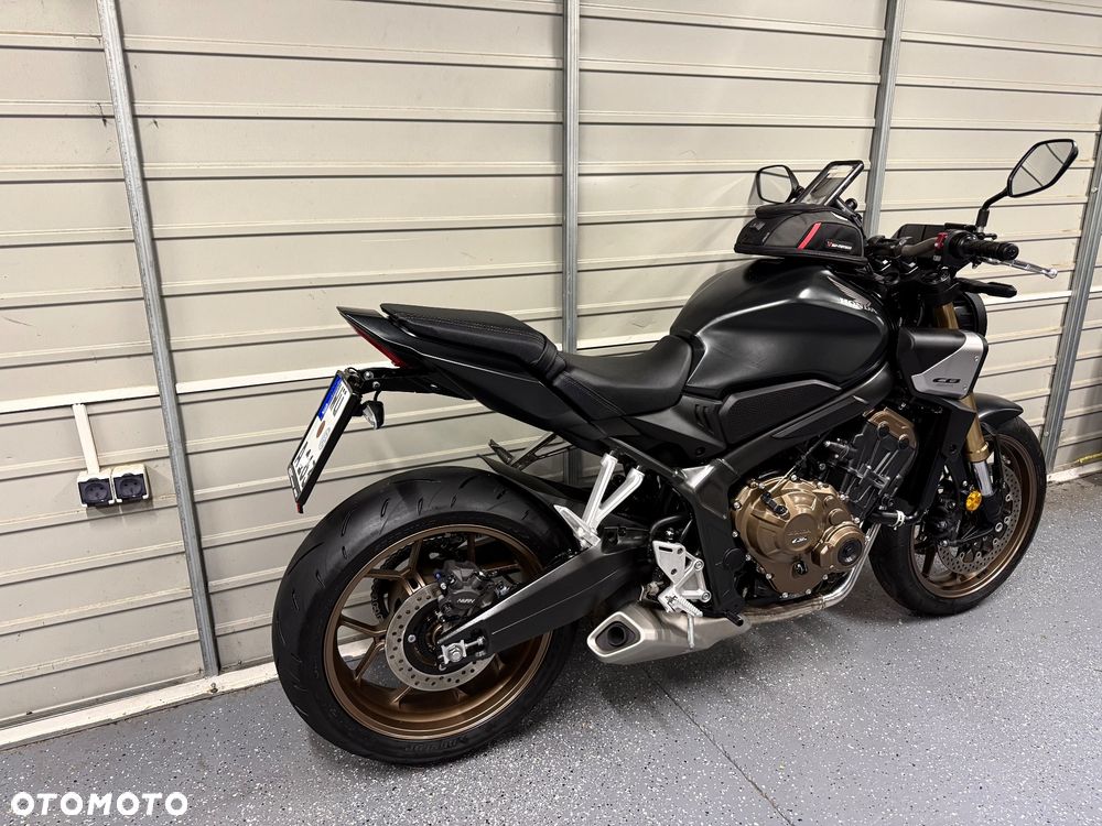 Honda CB - 3