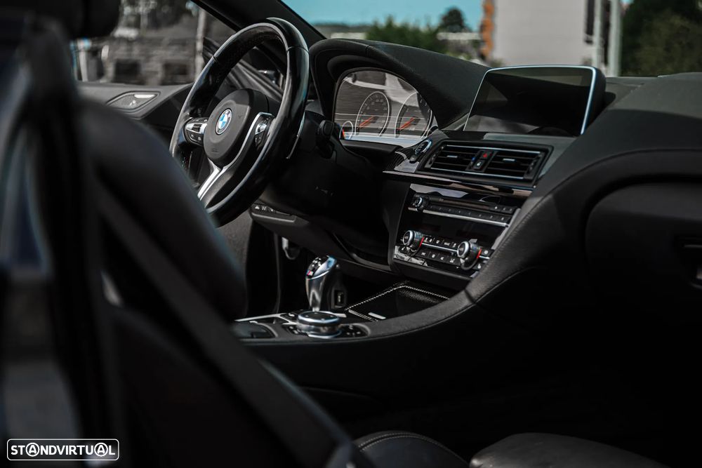 BMW M6 Cabrio - 12