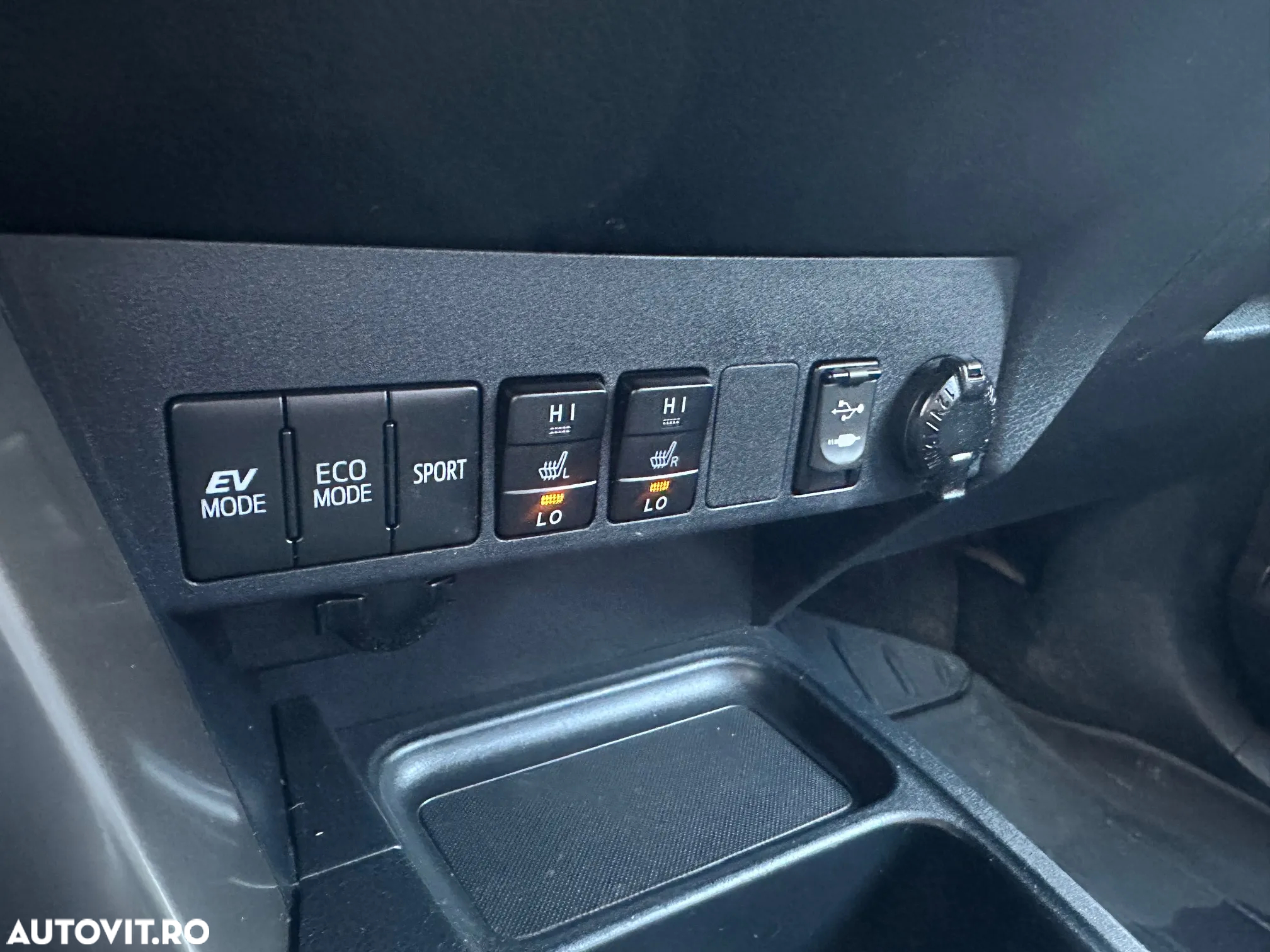 Toyota RAV4 2.5 4x4 Hybrid Style Selection - 10
