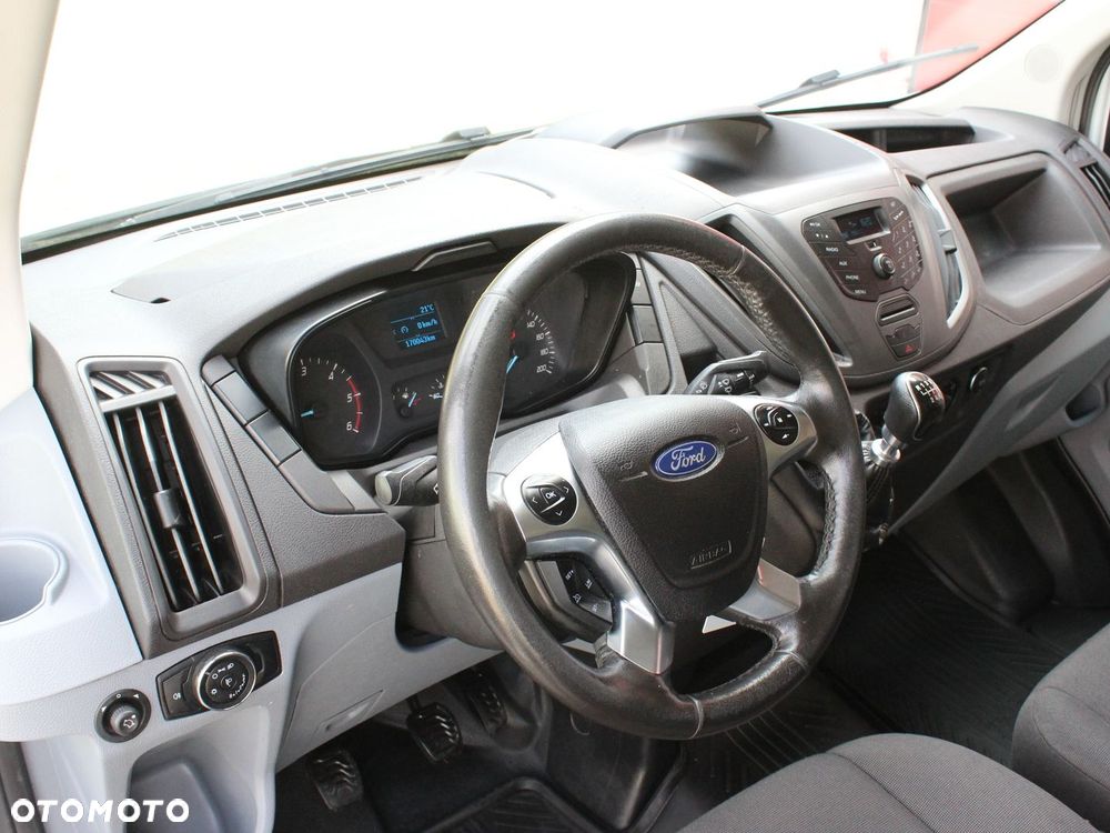 Ford Transit - 6