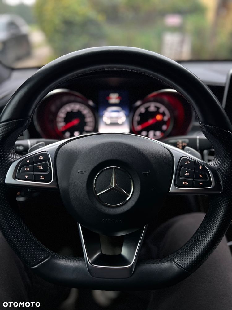 Mercedes-Benz GLC - 21