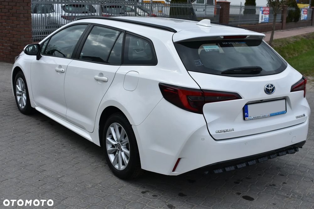 Toyota Corolla 1.8 Hybrid Comfort - 13