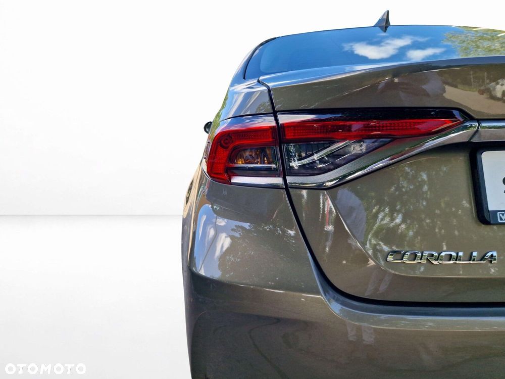 Toyota Corolla - 10