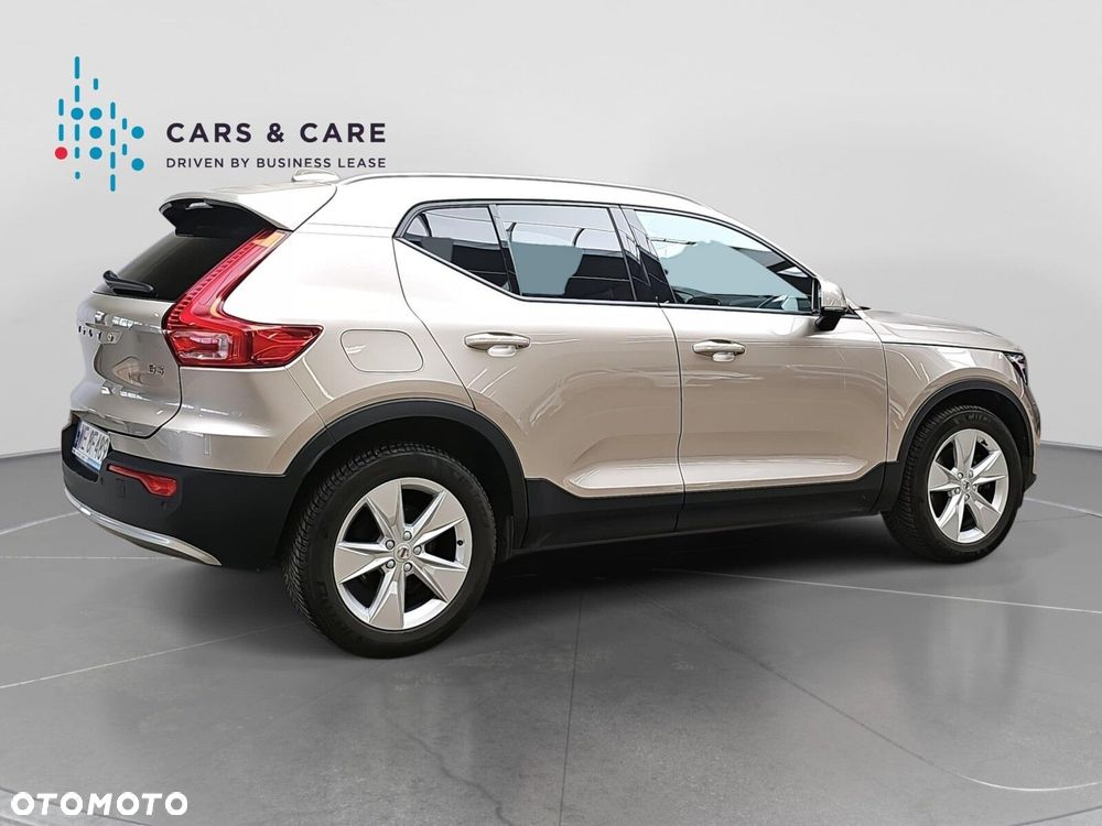 Volvo XC 40 - 32