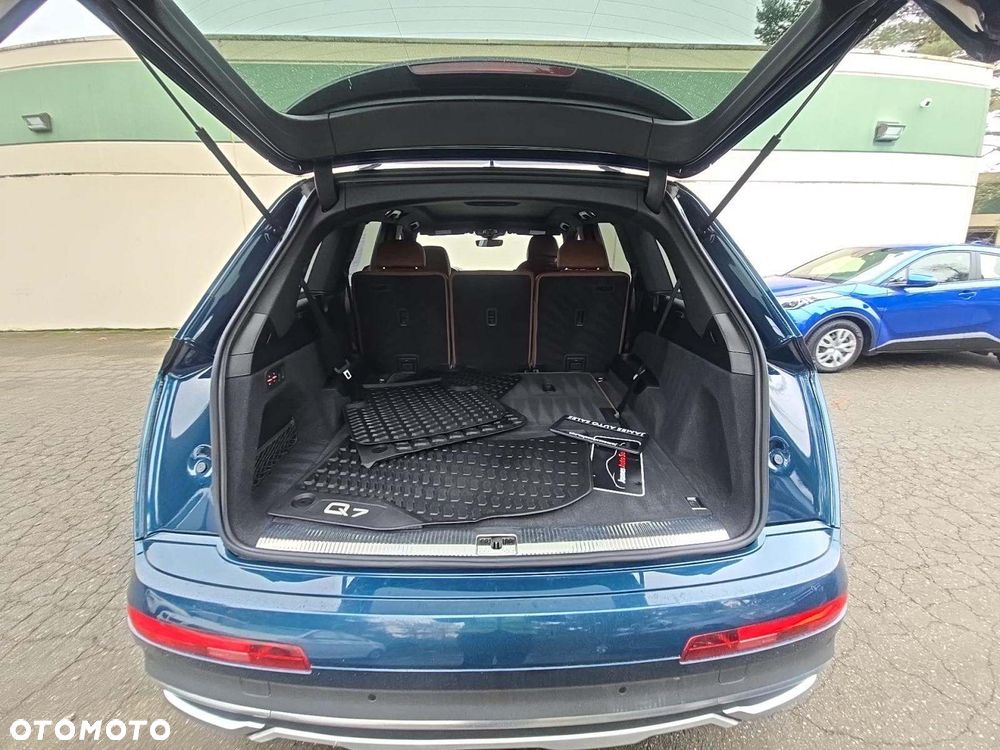 Audi Q7 - 6