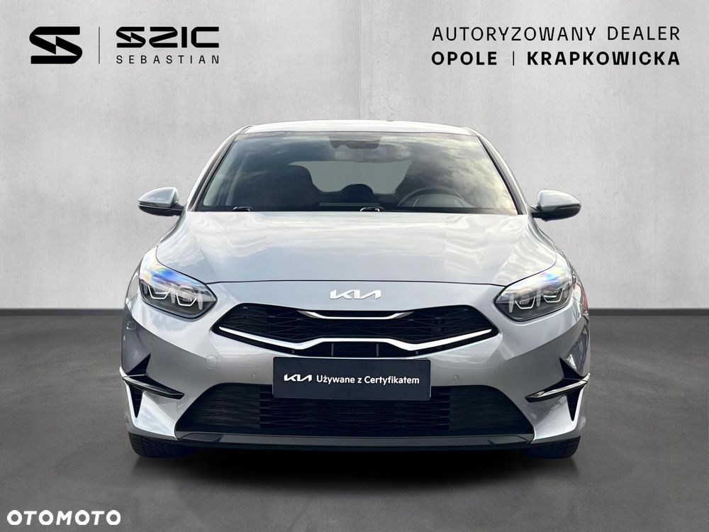 Kia Ceed - 9