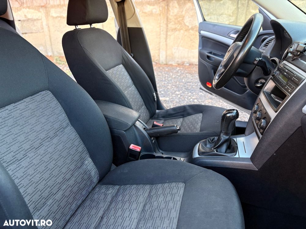 Skoda Octavia 1.6 TDI DPF Active - 11