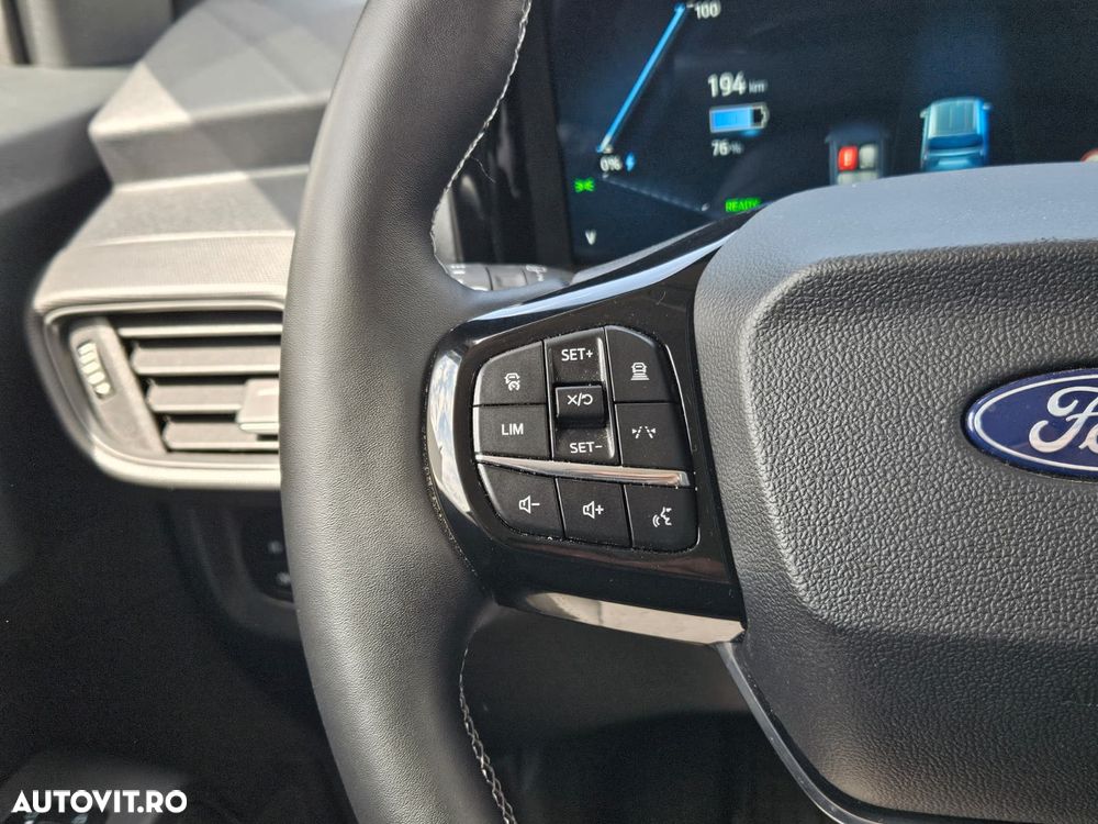 FORD Tourneo Courier 2025 — imagine 13