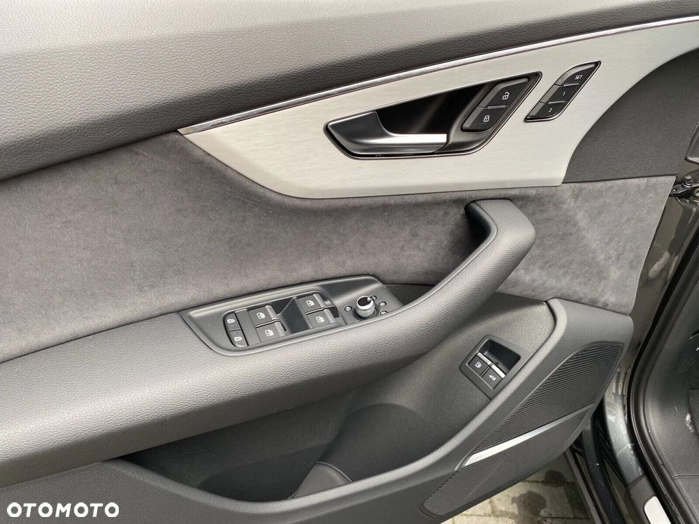 Audi Q7 - 11
