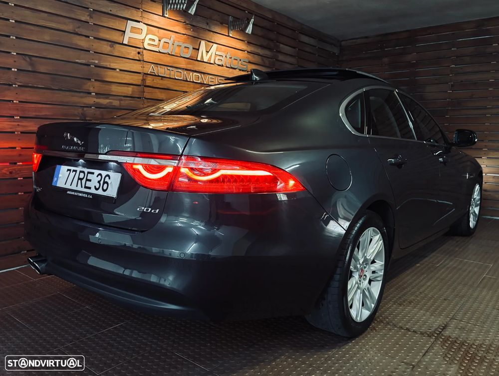 Jaguar XF 2.0 D Prestige Aut. - 2