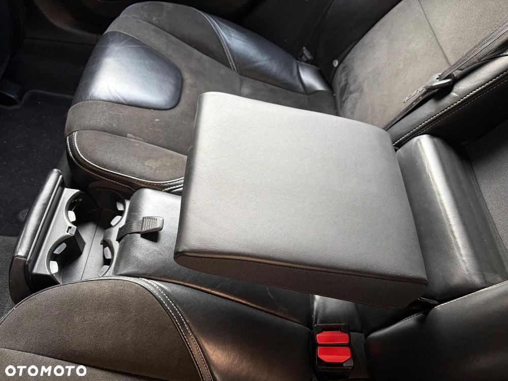 Volvo V40 ver-d2-r--design-kinetic - 19