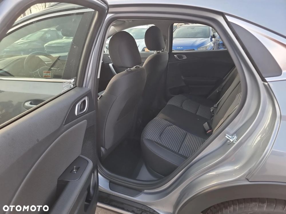 Kia XCeed 1.5 T-GDI M - 10