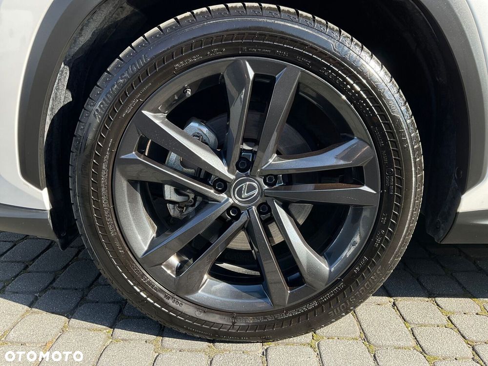 Lexus NX 350h Prestige AWD - 34