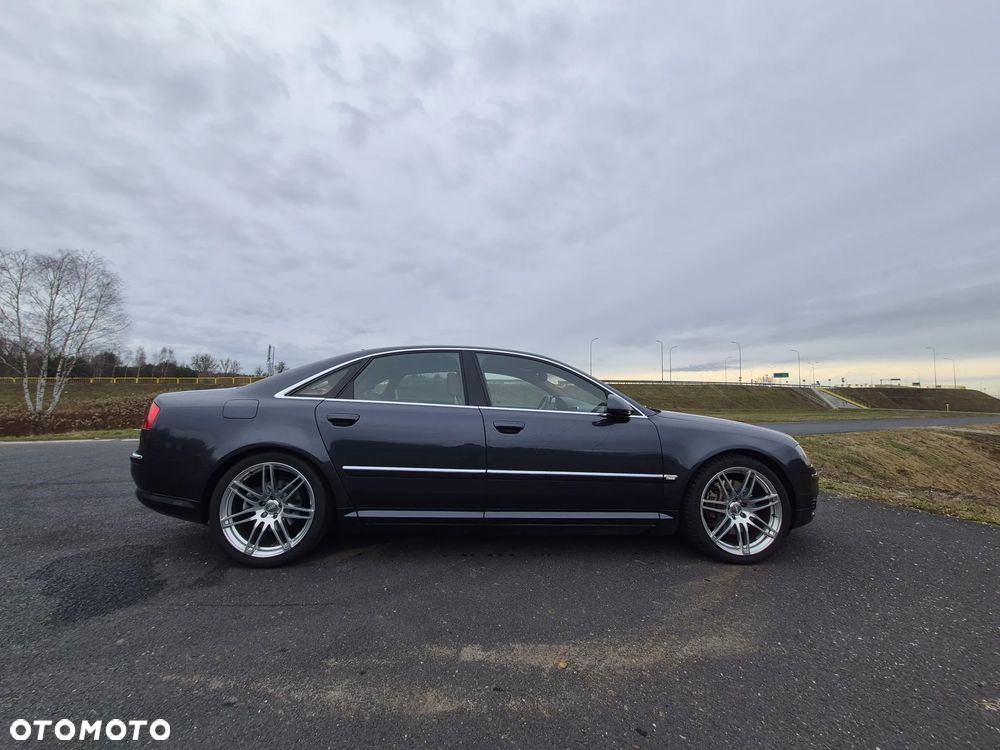 Audi A8 4.2 TDI Quattro - 18