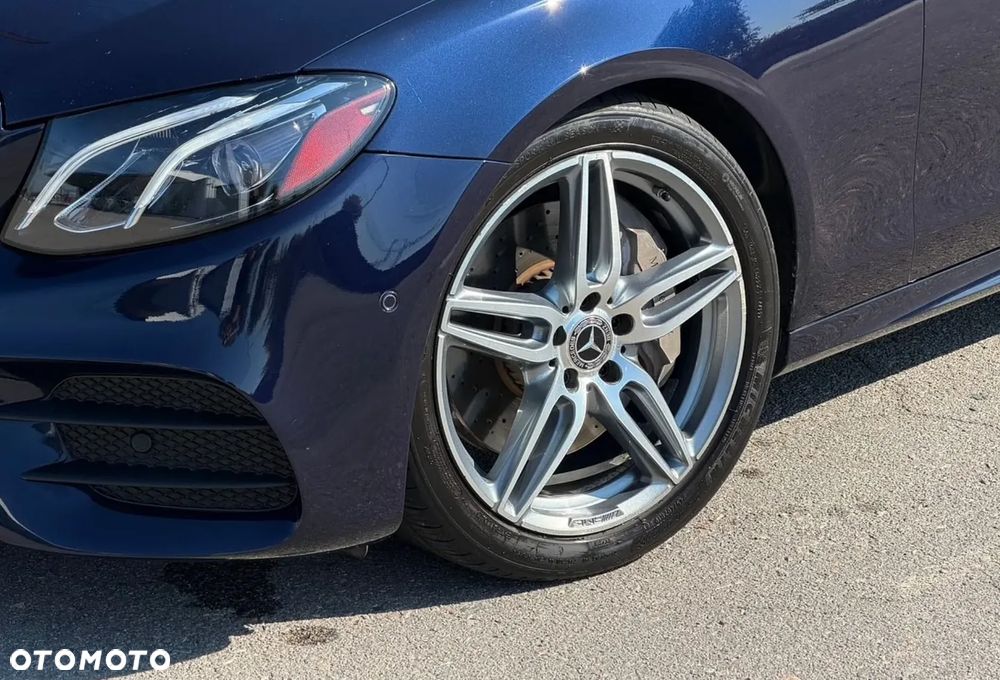 Mercedes-Benz Klasa E 300 9G-TRONIC AMG Line - 4
