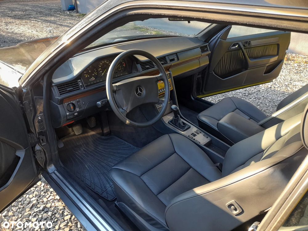 Mercedes-Benz W124 (1984-1993) - 10