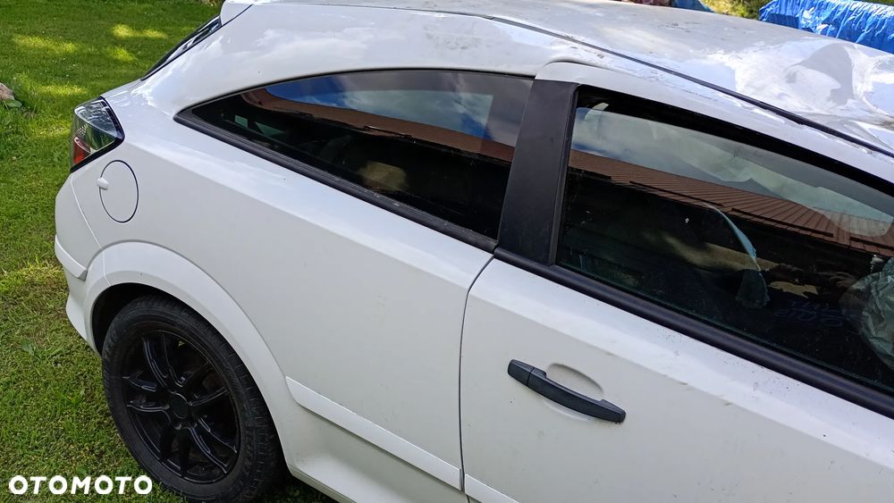 Opel Astra 1.6 Black&White - 7