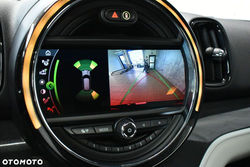 MINI Countryman - 16