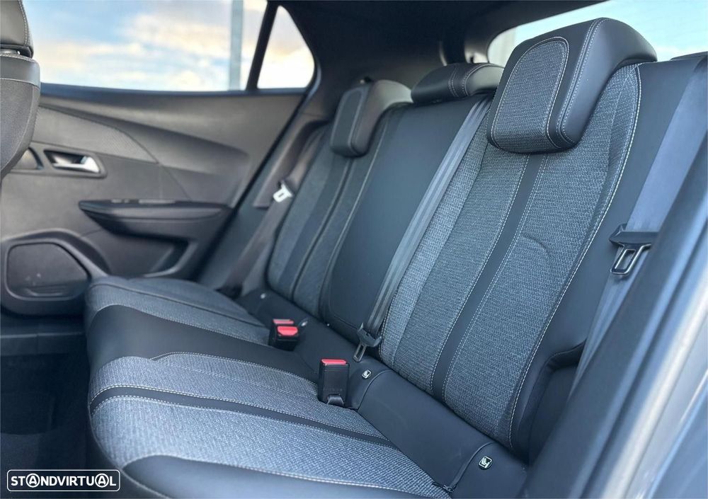 Peugeot 2008 1.2 PureTech Allure Pack - 18