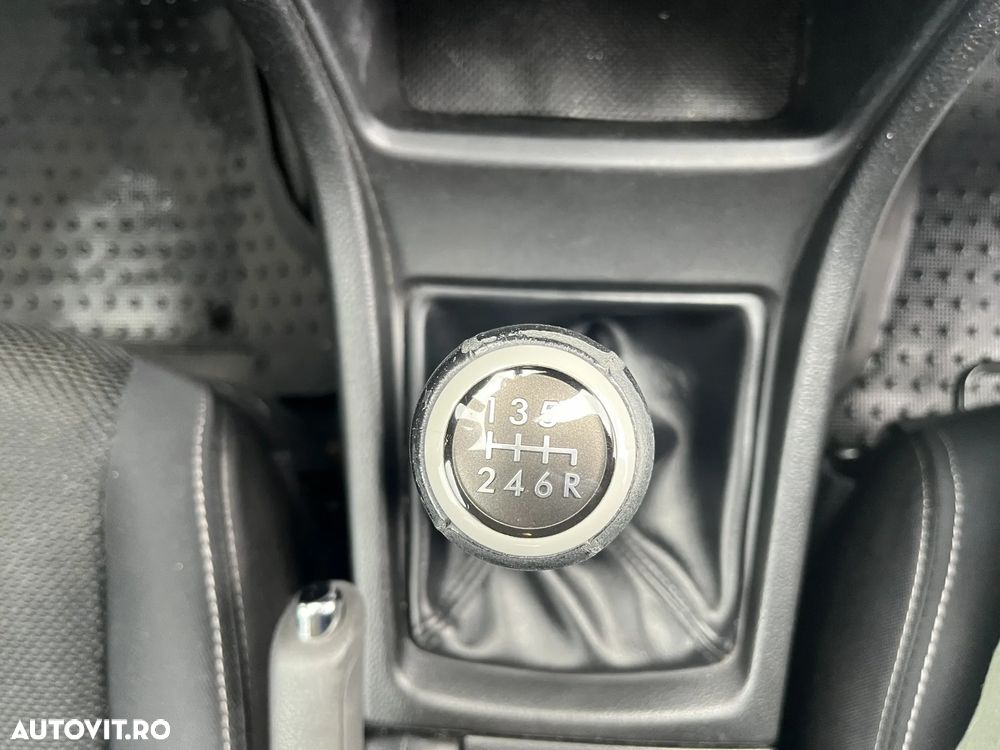 Subaru XV 2.0D 6MT Confort - 12