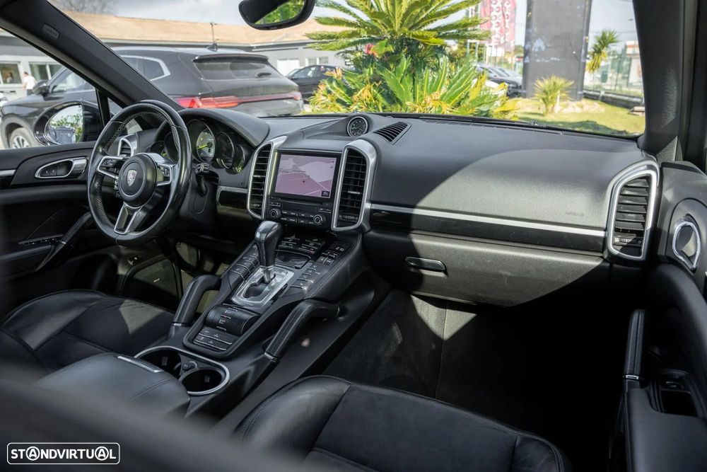 Porsche Cayenne S E-Hybrid - 20