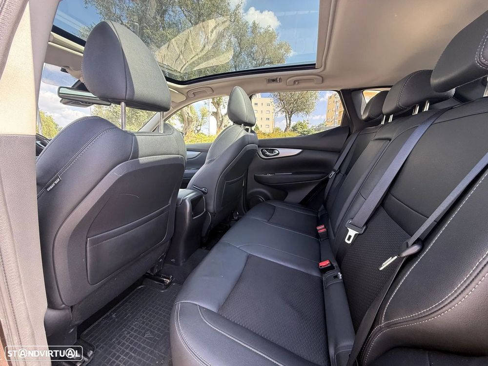 Nissan Qashqai 1.6 dCi Xtronic TEKNA - 12