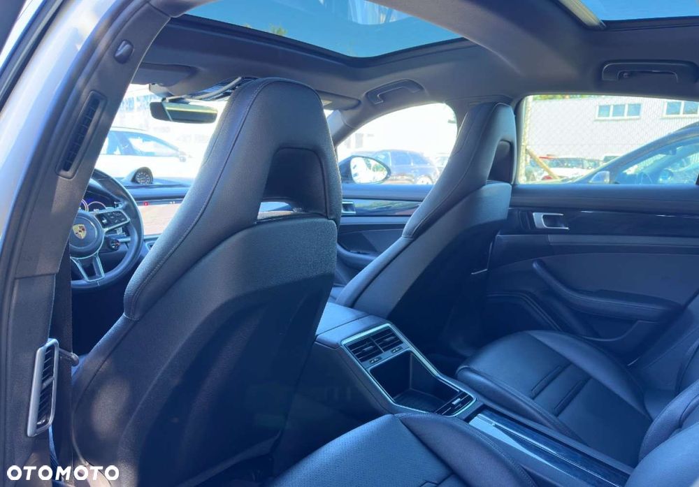 Porsche Panamera - 13