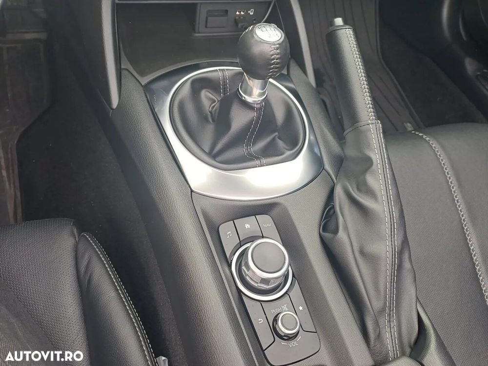 Mazda MX-5 G184 Revolution Top - 21