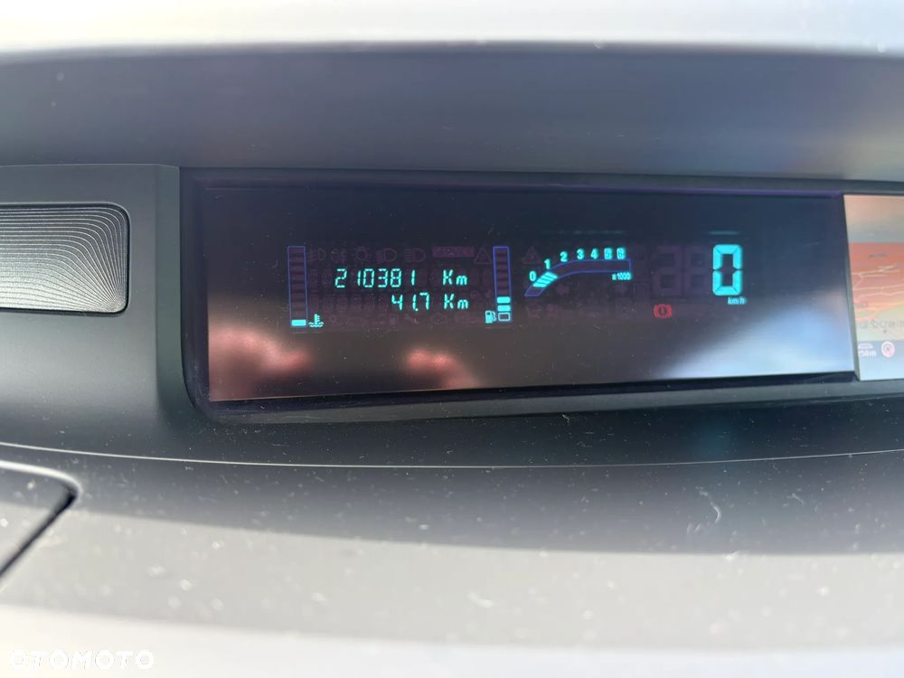 Renault Espace 2.0 dCi FAP Expression - 16