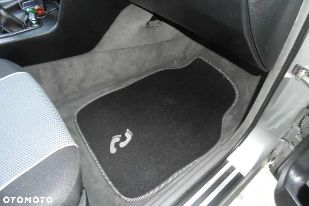 BMW Seria 5 525i - 15