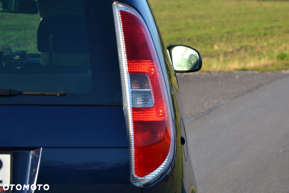 Skoda Roomster - 12