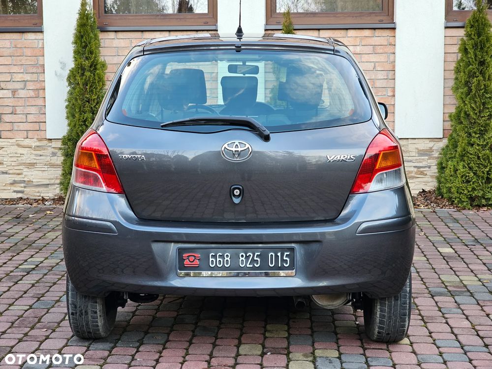 Toyota Yaris 1.33 VVT-i Life - 11