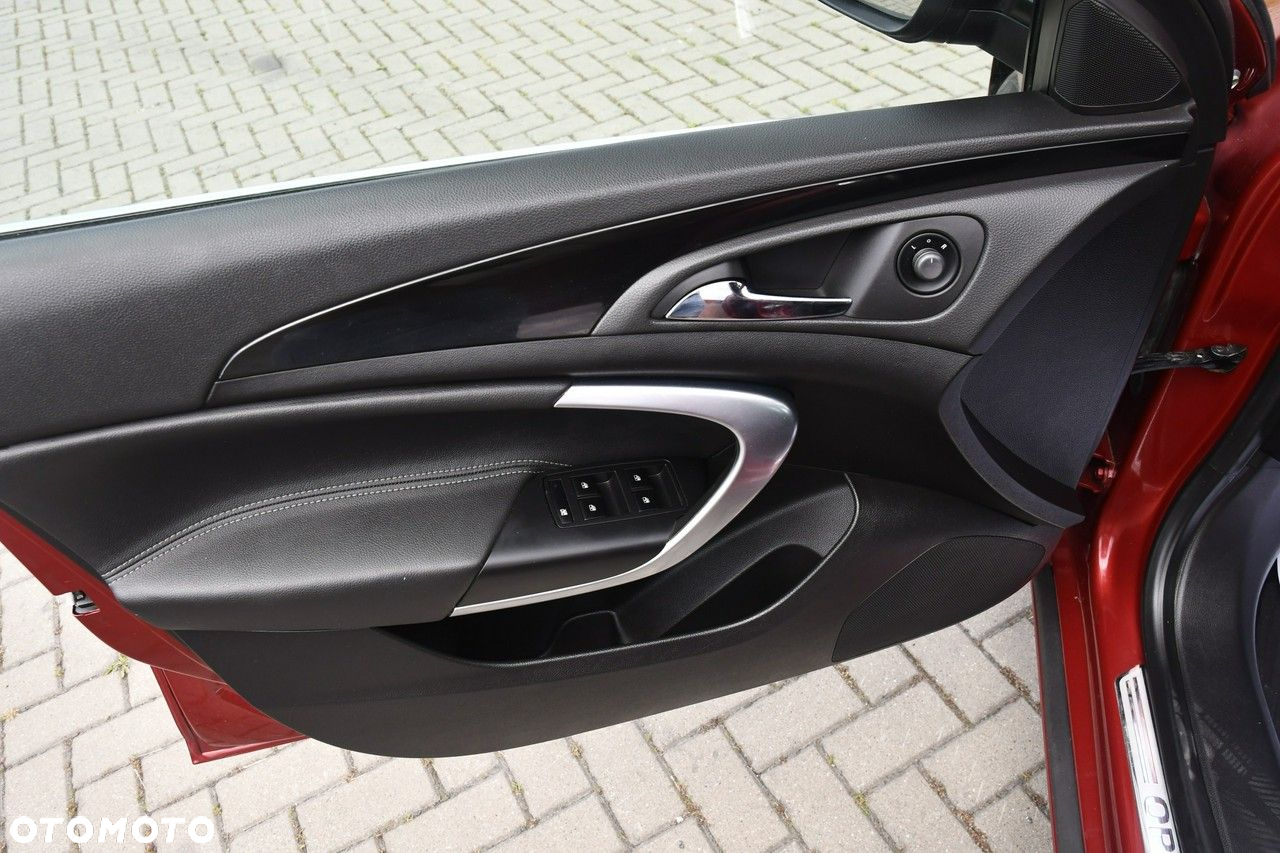Opel Insignia - 15