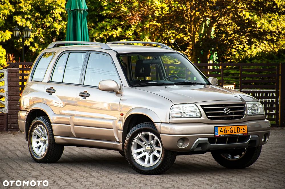 Suzuki Grand Vitara - 24