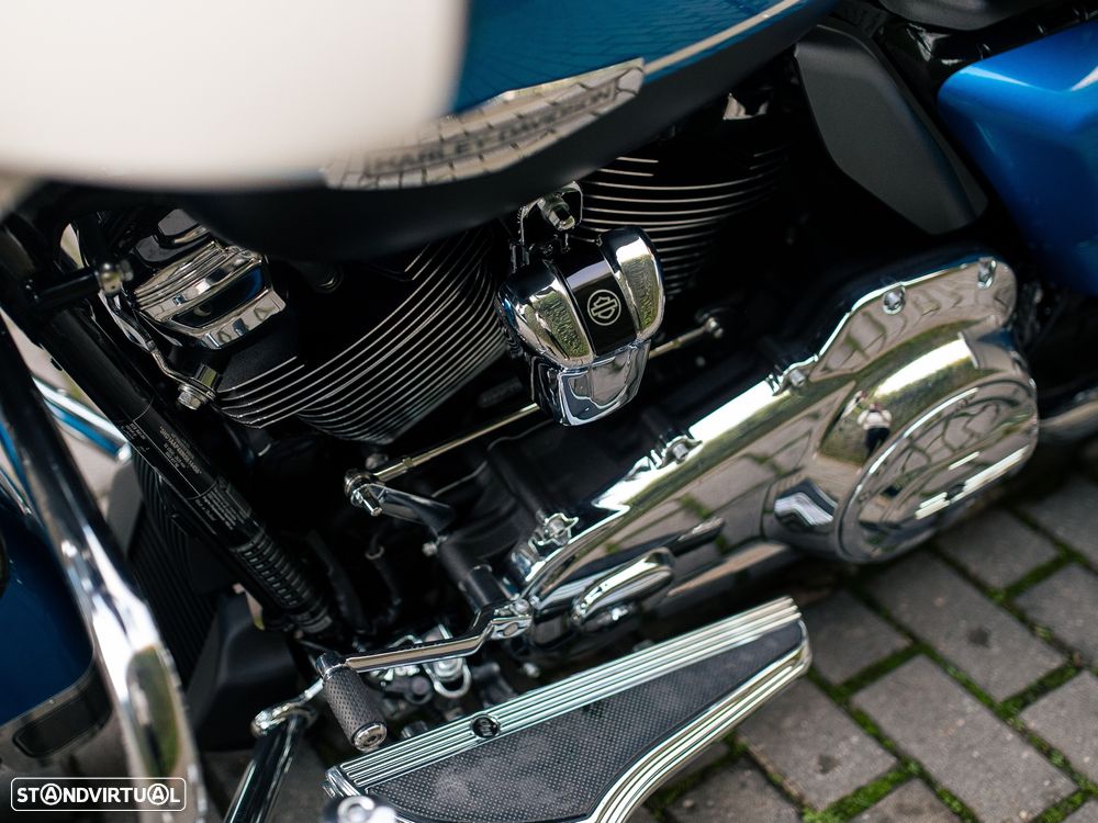 Harley-Davidson FLH ELECTRA GLIDE® REVIVAL™ - 15