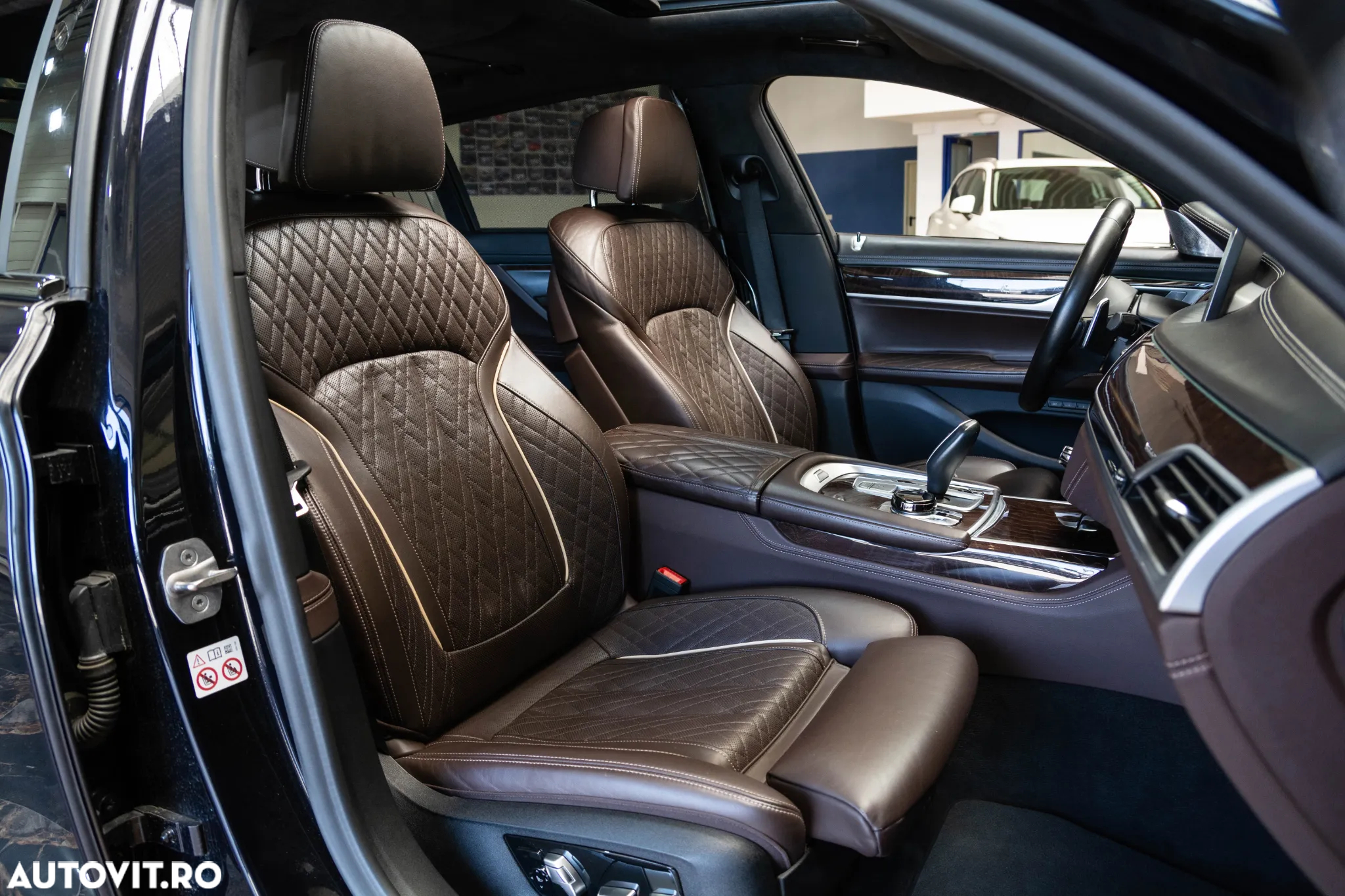 BMW Seria 7 740Ld xDrive - 13