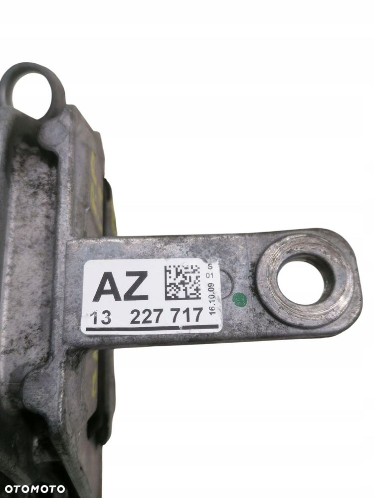 łapa poduszka silnika prawa opel insignia a 2.0 cdti 13227717 - 3