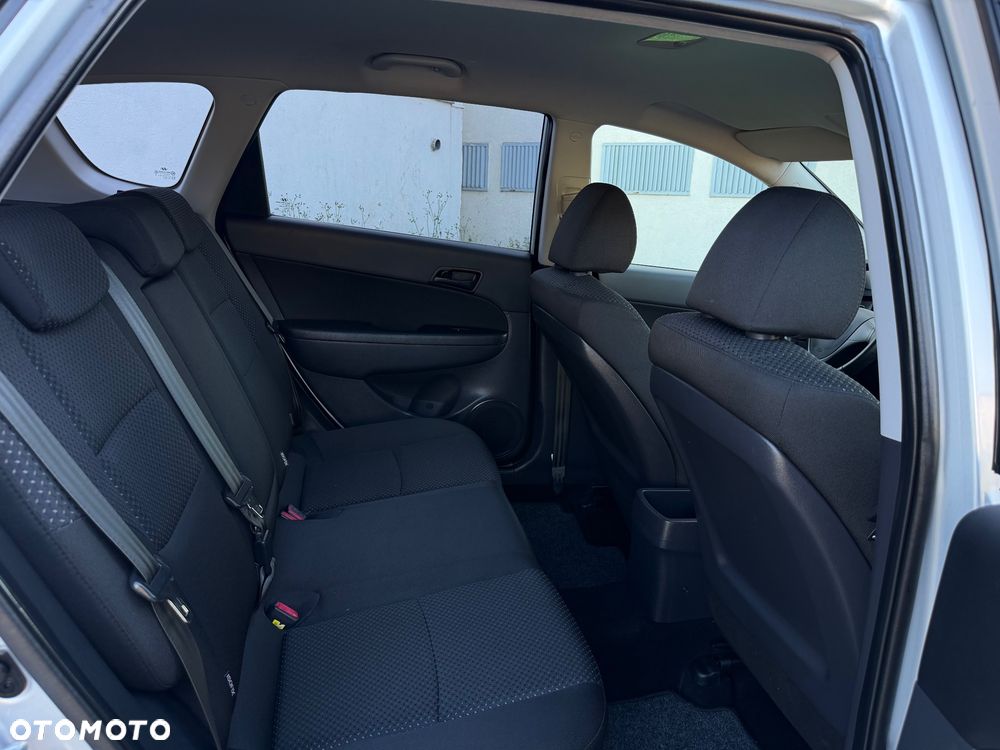 Hyundai i30 1.4 FIFA WM Edition - 36