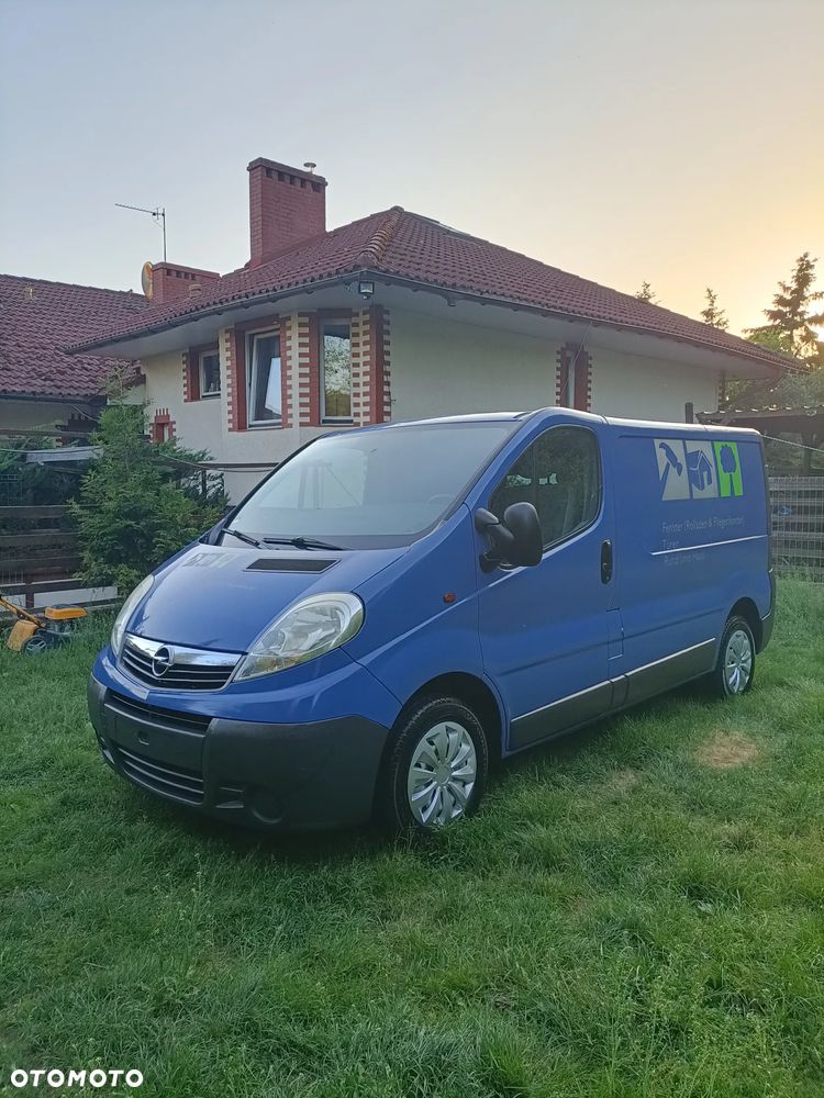Opel Vivaro - 24