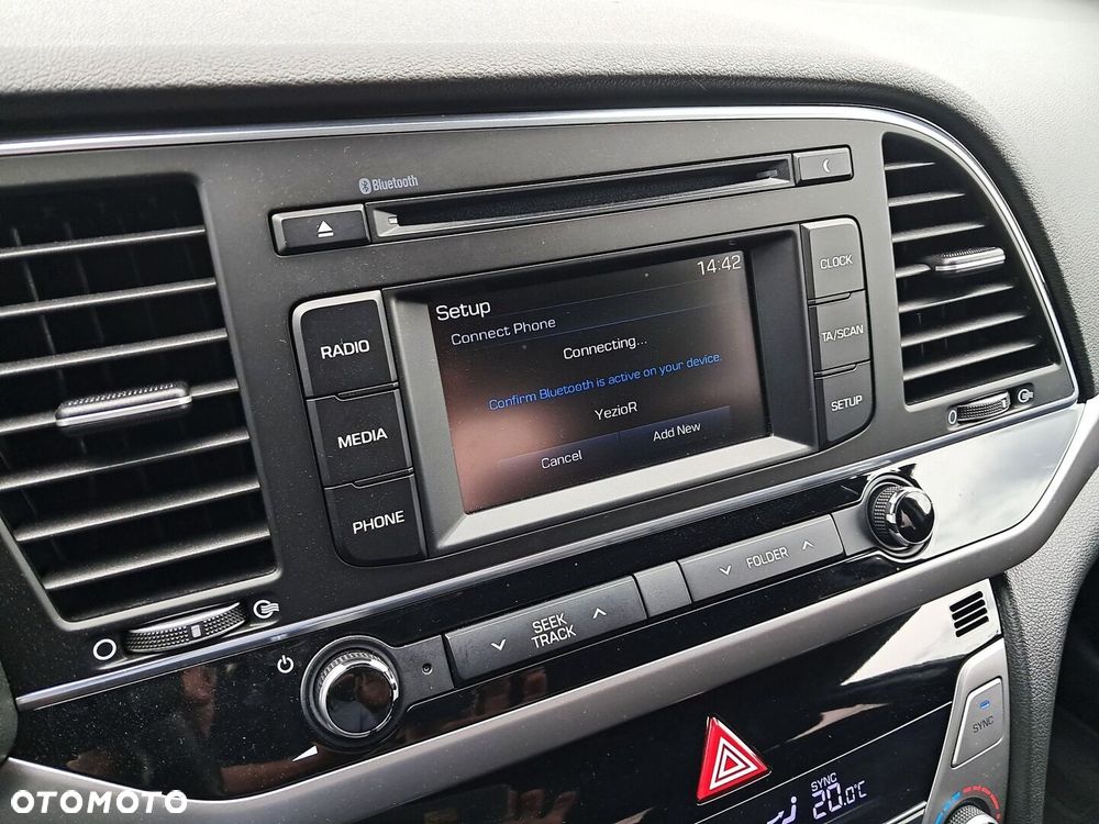 Hyundai Elantra 1.6 Comfort - 21