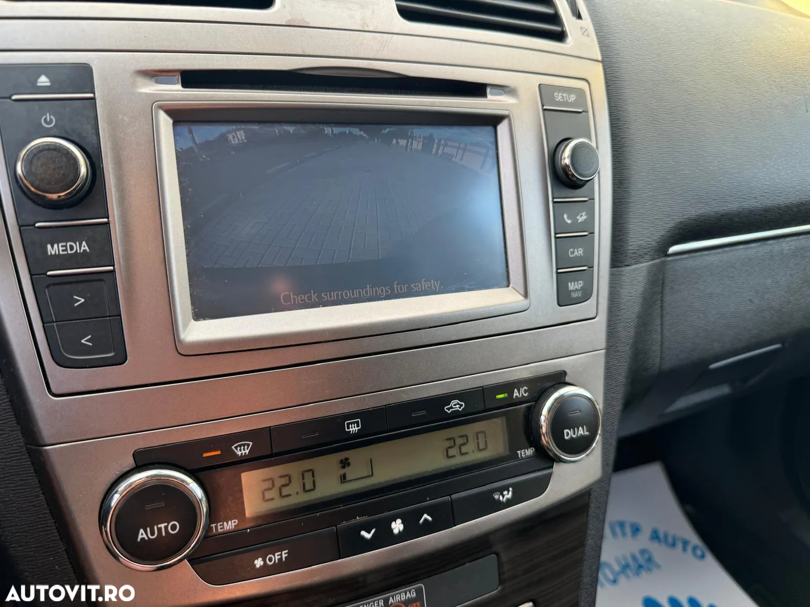 Toyota Avensis - 11
