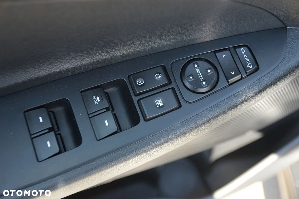 Hyundai Tucson 2.0 CRDI 2WD Style - 34