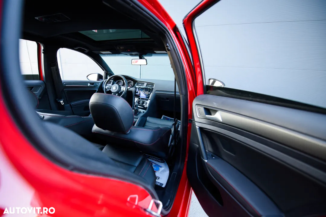 Volkswagen Golf GTI (BlueMotion Technology) - 21