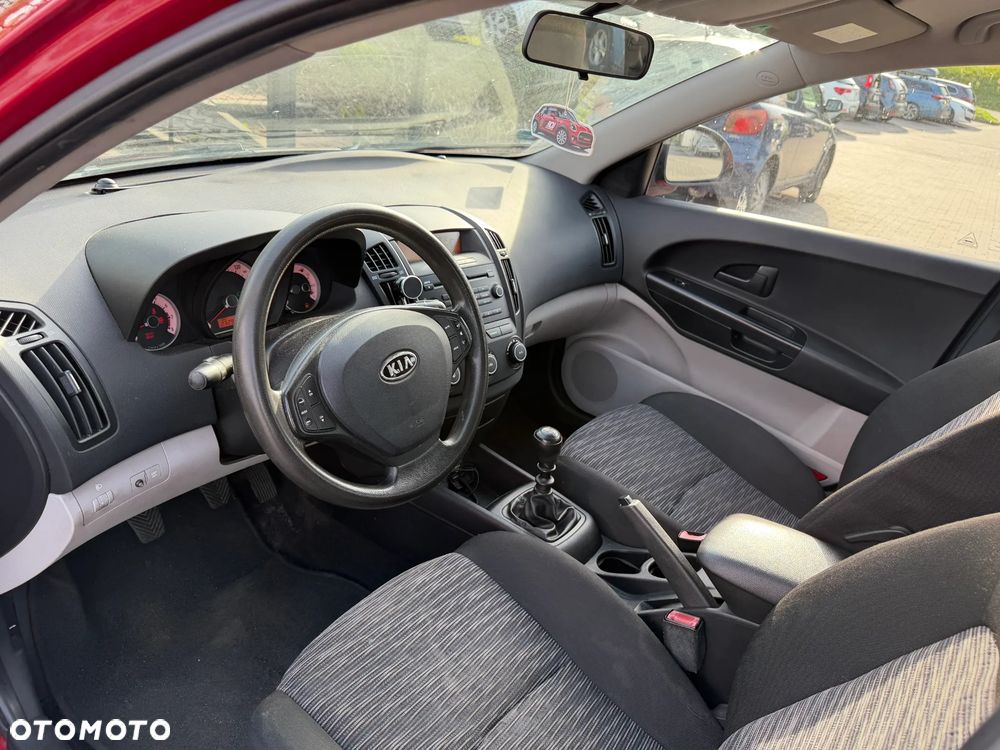 Kia Ceed ver-1-4-comfort - 11