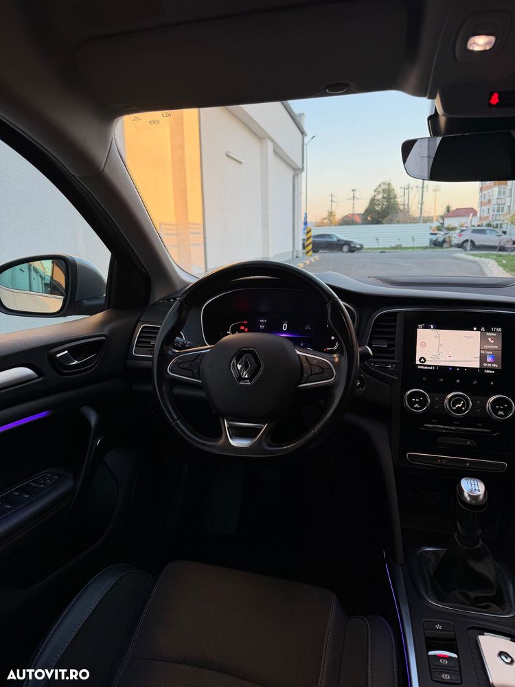 Renault Megane BLUE dCi Intens - 10