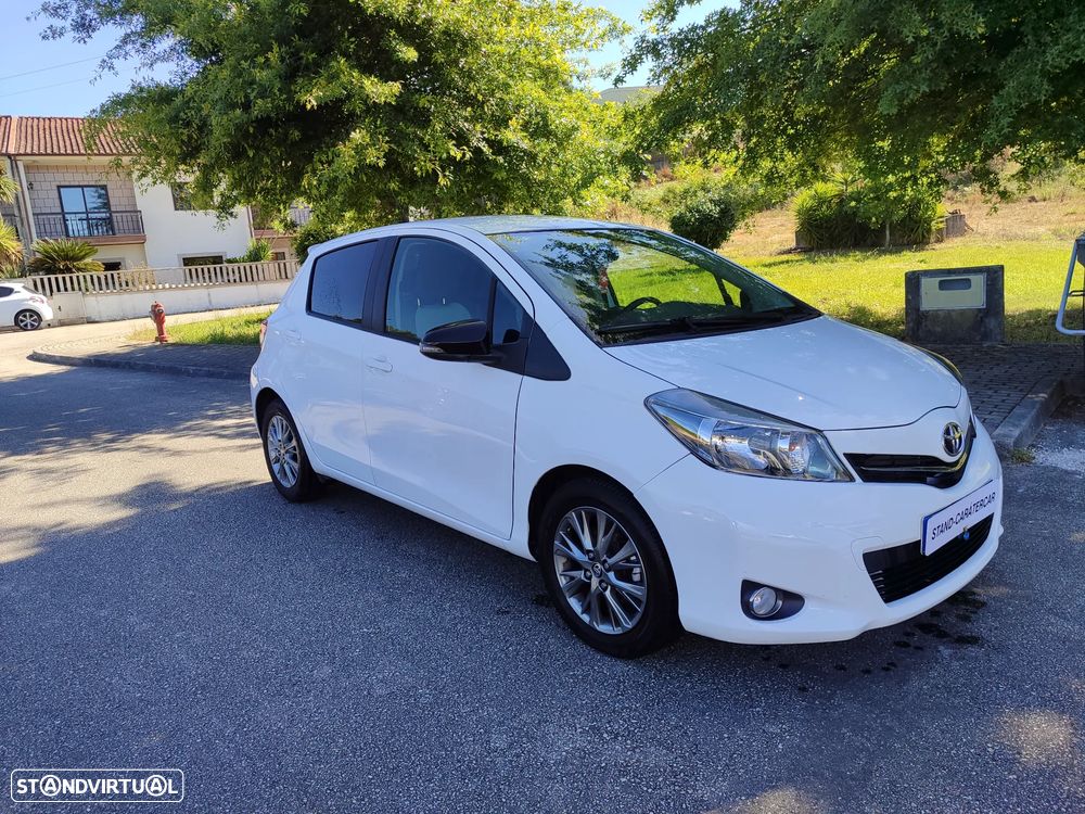 Toyota Yaris 1.4 D-4D Sport+P.Techno +Navi - 11