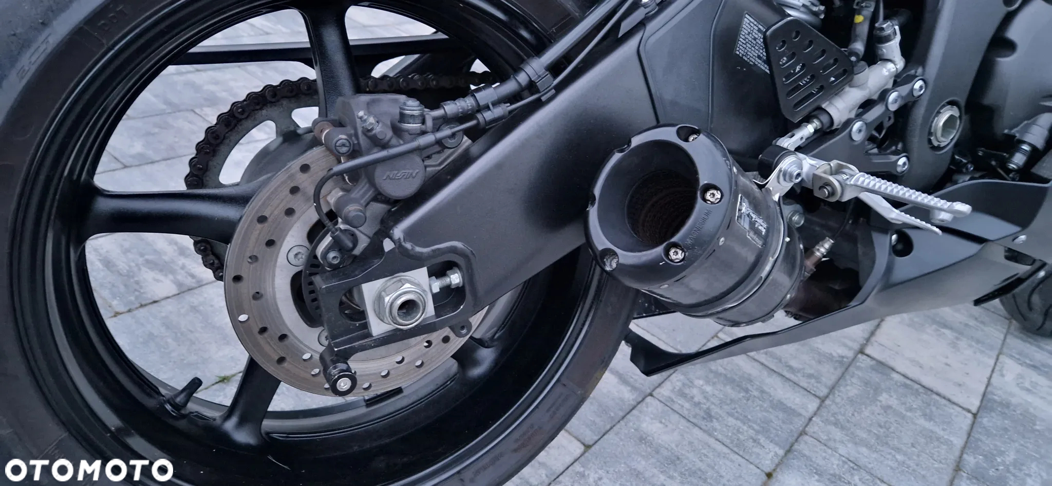 Yamaha R6 - 7