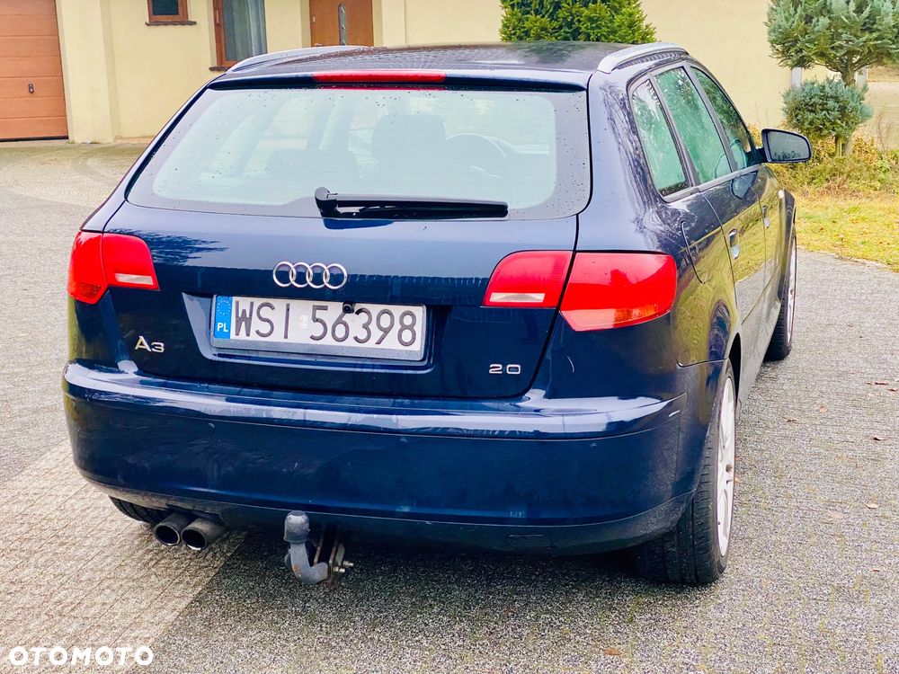 Audi A3 Sportback 2.0 FSI Ambiente - 24