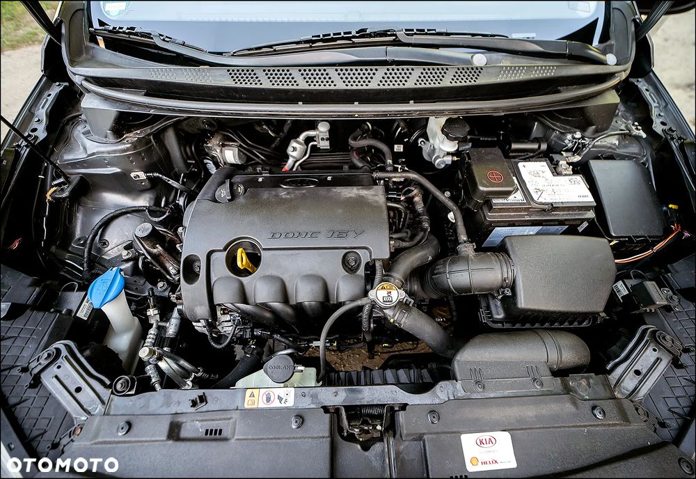 Kia Ceed - 38